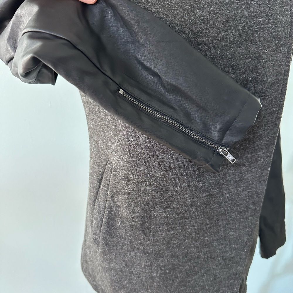 Fabletics Milano Coat Grey Black Faux Leather Sleeve Wrap Jacket size Small - Picture 8 of 10